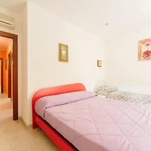 https://casa-elena-1.hotelsalgherosardinia.com